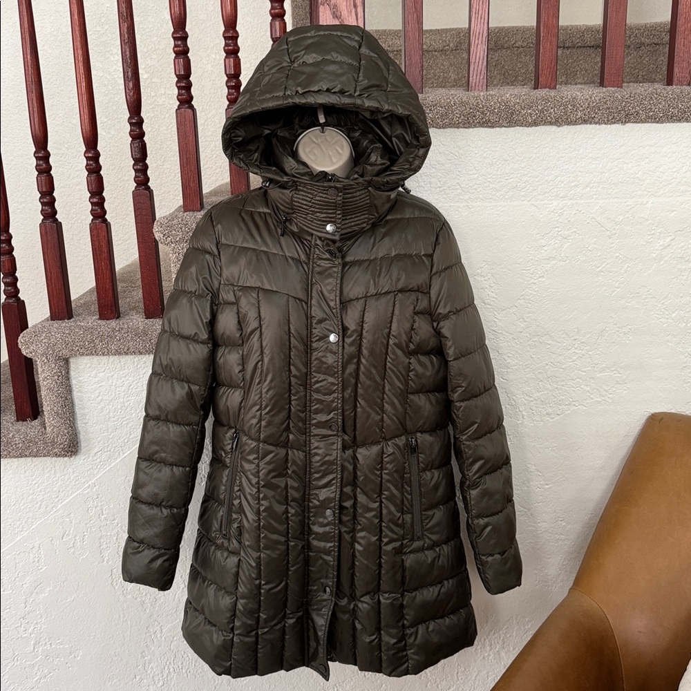 ANDREW MARC Women’s Olive Hooded Puffer Winter Coat Size Large EUC